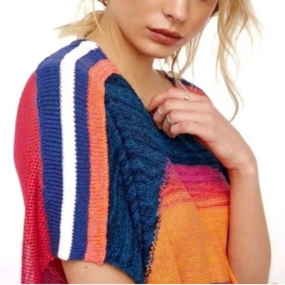 Free People Sunset Fringe Poncho - Like New - Picture 3 of 12